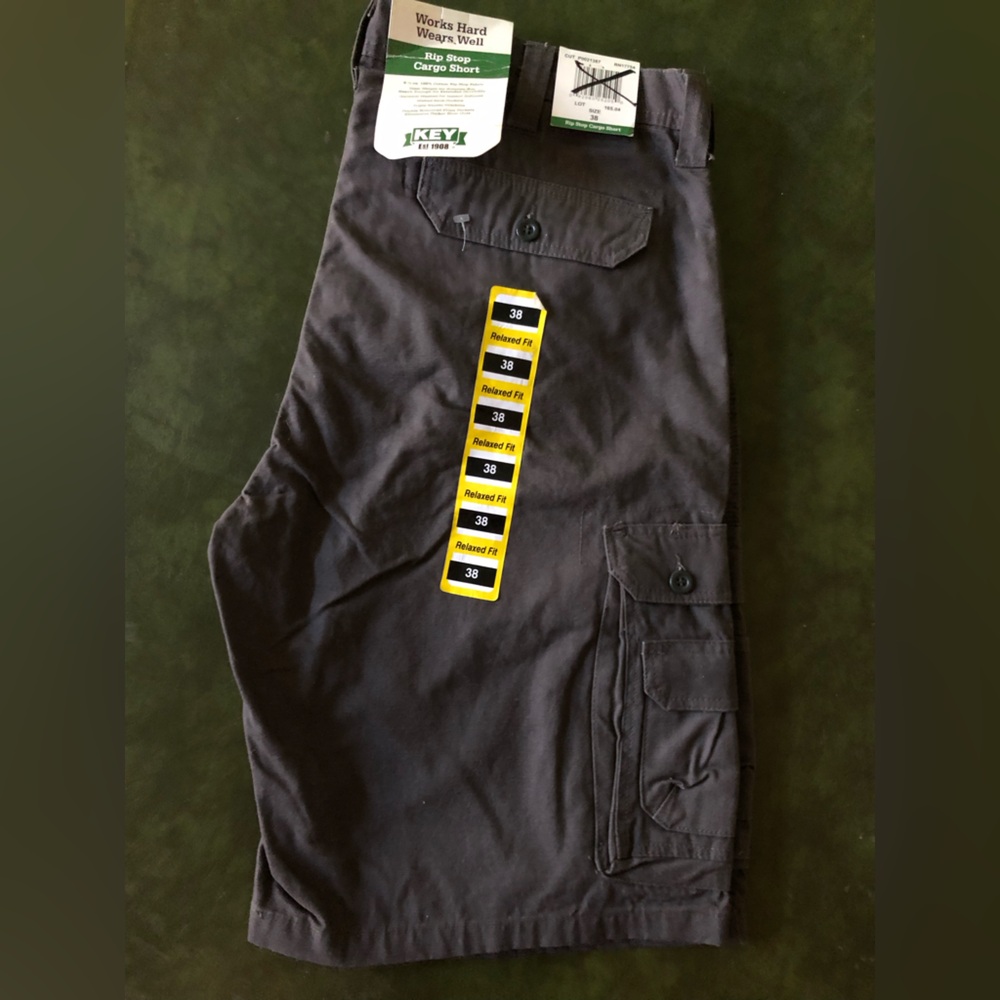 Key Men's Dark Gray Cargo Shorts